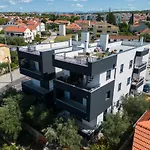 Artemis Apartman