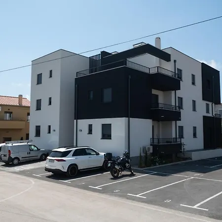 Artemis * Zadar