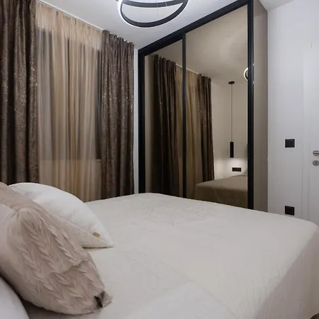 Apartment Artemis *